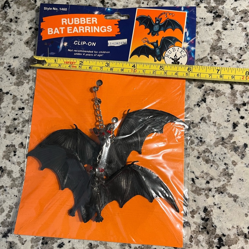 Bat Earrings - Picture 4 of 8